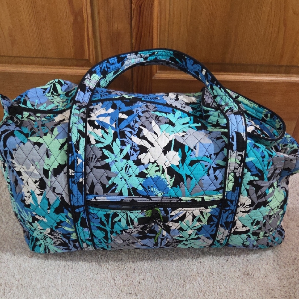 Vera Bradley Multicolor Quilted Travel Bag